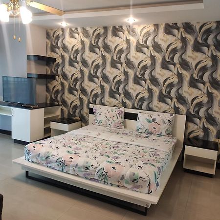 View Talay 6 Pattaya Beach By Anatolia Condo Suite エクステリア 写真
