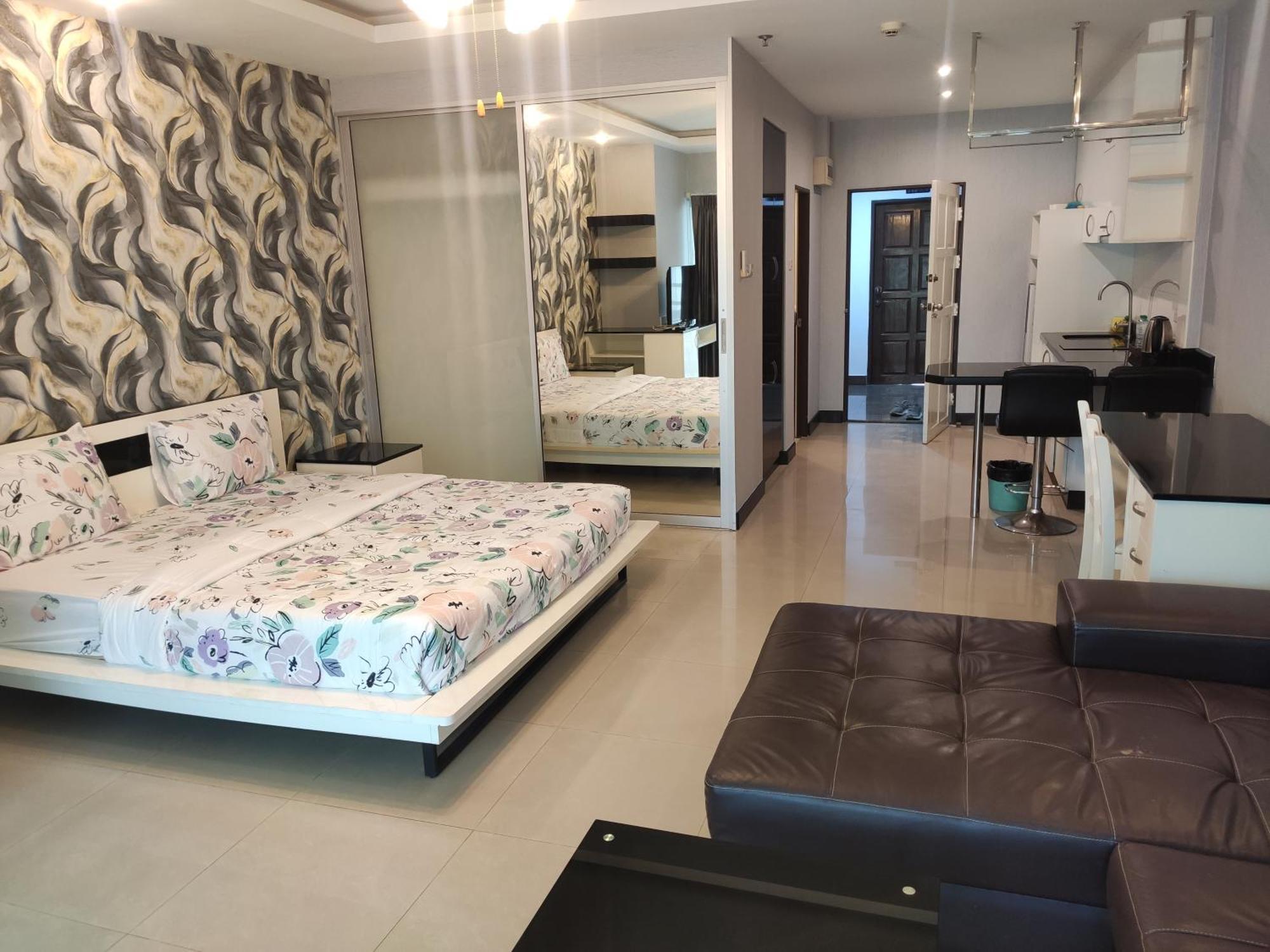 View Talay 6 Pattaya Beach By Anatolia Condo Suite エクステリア 写真