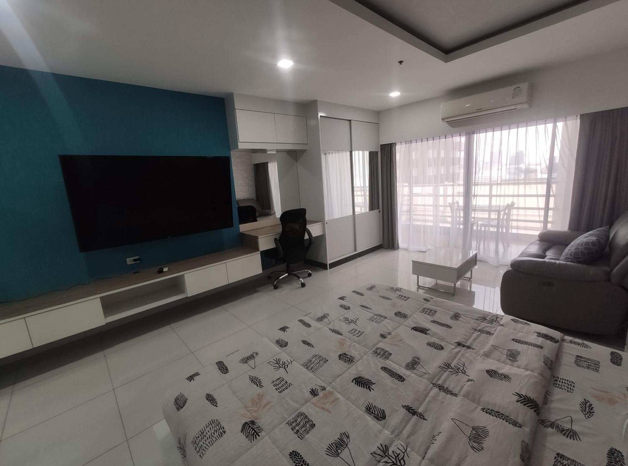 View Talay 6 Pattaya Beach By Anatolia Condo Suite エクステリア 写真