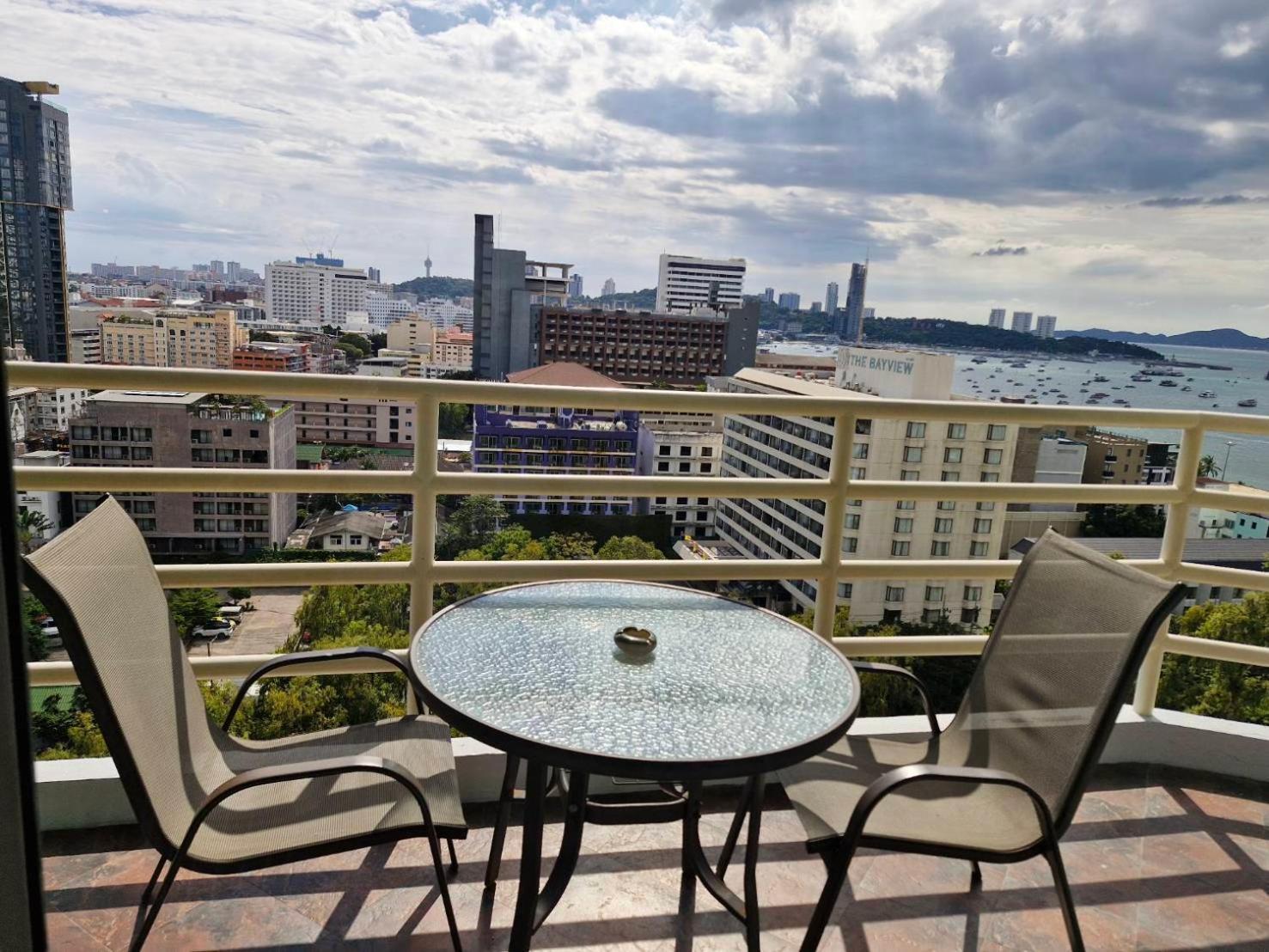 View Talay 6 Pattaya Beach By Anatolia Condo Suite エクステリア 写真