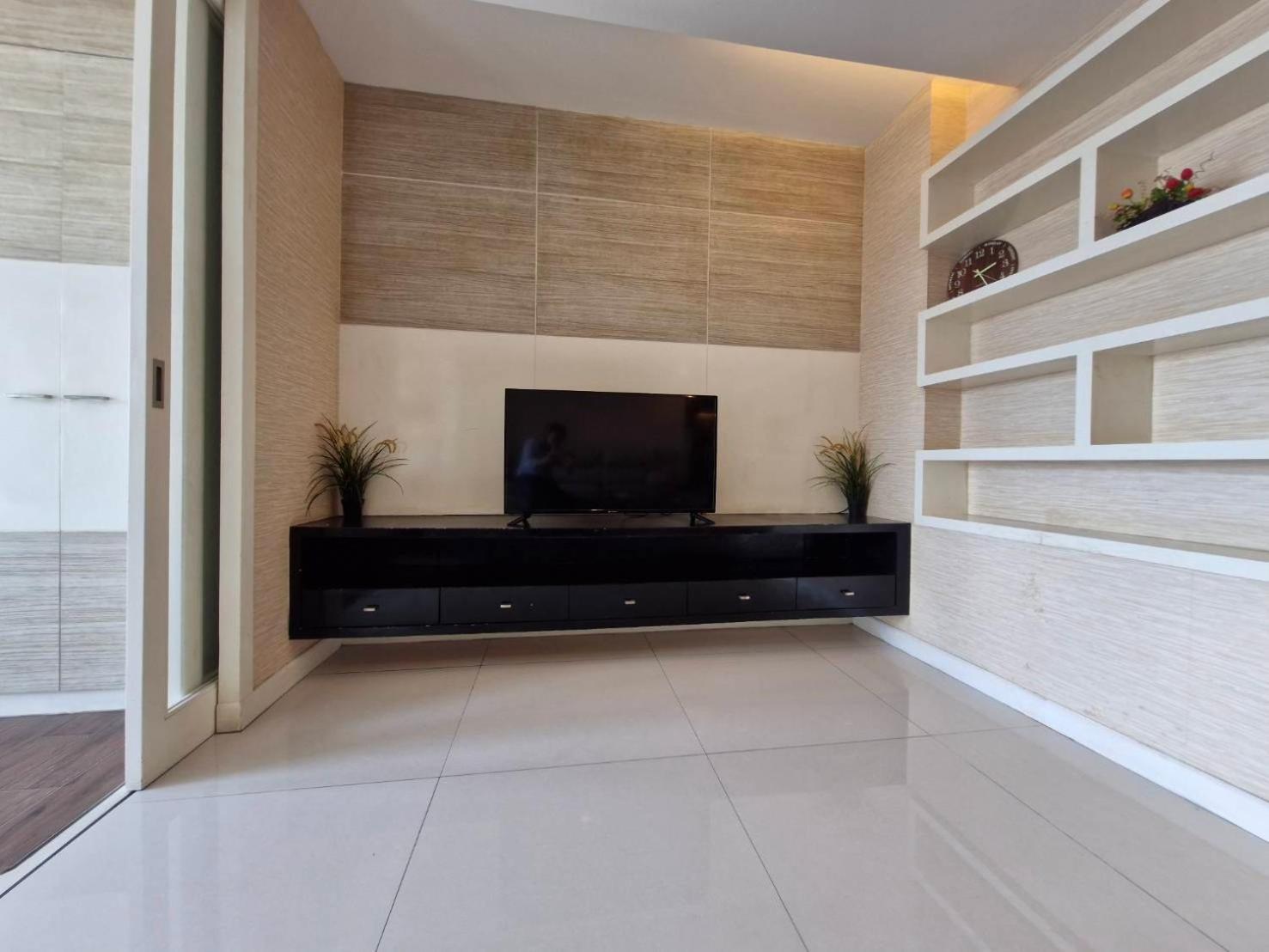 View Talay 6 Pattaya Beach By Anatolia Condo Suite エクステリア 写真